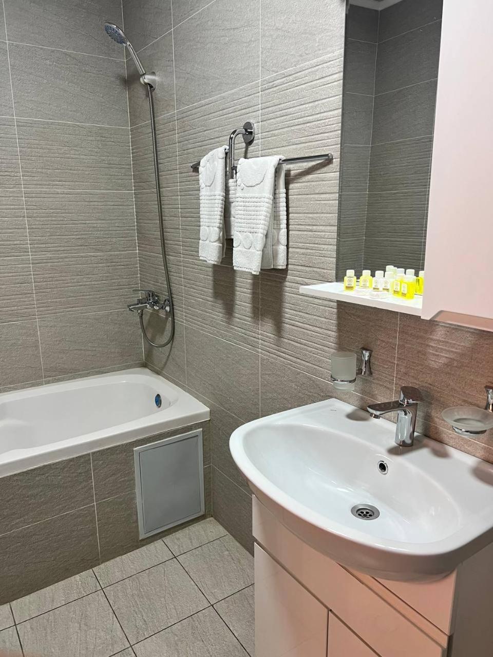 Orzu Hotel Namangan Εξωτερικό φωτογραφία