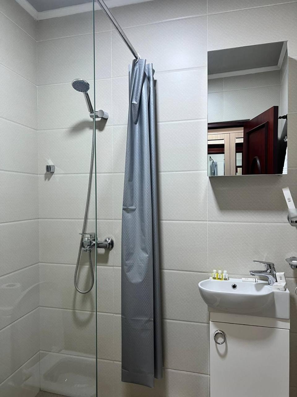 Orzu Hotel Namangan Εξωτερικό φωτογραφία